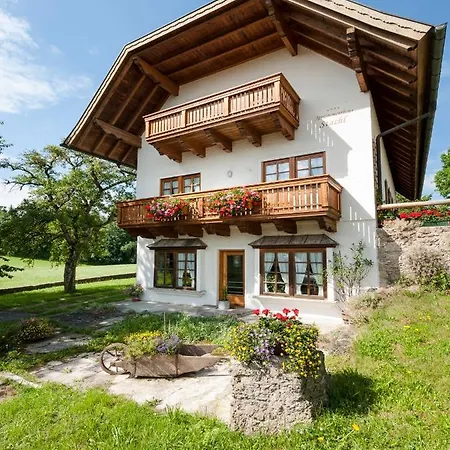 Gaeste- Und Appartementhaus Stachl * Waging am See